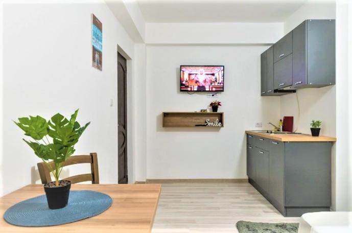 Casa Ipsilanti Apartment ยาช ภายนอก รูปภาพ